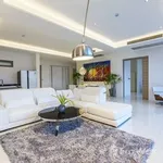 Rent 3 bedroom house of 371 m² in Phuket