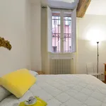 Rent 4 bedroom apartment of 45 m² in Bologna