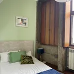 Rent 3 bedroom apartment in Porto