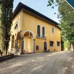 Affitto 20 camera appartamento di 350 m² in Fiesole