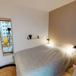 Rent a room in paris