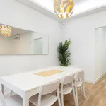 Rent 4 bedroom apartment of 133 m² in Barcelona