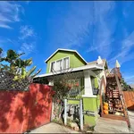 Rent 3 bedroom apartment in Los Feliz