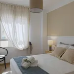 Rent 1 bedroom apartment of 614 m² in Málaga