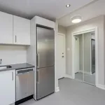 Rent 1 bedroom apartment of 33 m² in Toronto