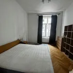 Pronajměte si 3 ložnic/e byt o rozloze 119 m² v Prague