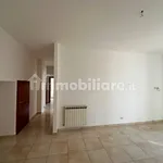 Affitto 4 camera appartamento di 90 m² in Marino