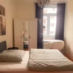 Rent a room of 80 m² in Frankfurt am Main