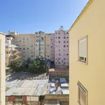 Rent a room in lisbon