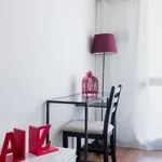 Rent 2 bedroom apartment of 45 m² in Madrid