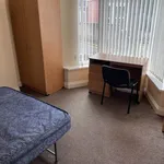 Rent 4 bedroom apartment in Swansea