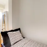 Rent 10 bedroom apartment in Barcelona