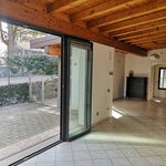 Affitto 1 camera casa di 66 m² in Gazzada Schianno