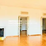 Rent 5 bedroom apartment of 210 m² in Roma