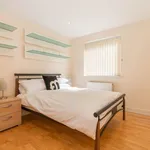 Rent 3 bedroom flat in West Midlands