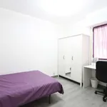 Rent a room of 96 m² in madrid