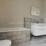 Pronajměte si 3 ložnic/e byt o rozloze 107 m² v Hluboká nad Vltavou