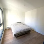 Appartement de 80 m² avec 3 chambre(s) en location à SUR ISERE