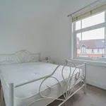 Rent 4 bedroom flat in West Midlands