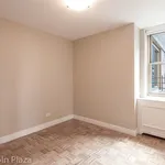 Rent 2 bedroom apartment of 94 m² in New York