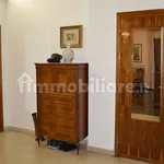 Rent 5 bedroom apartment of 107 m² in Padua