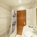 Rent 3 bedroom apartment in Barcelona']