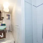 Rent 1 bedroom apartment of 42 m² in Paris