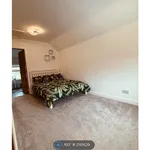 Rent 3 bedroom house in East Staffordshire