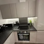 Rent 4 bedroom apartment of 63 m² in Solihull