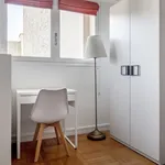 Rent 3 bedroom apartment of 59 m² in Paris