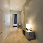 Rent 2 bedroom apartment of 124 m² in Paris