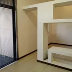 Rent 1 bedroom apartment in Roodepoort