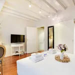 Rent 1 bedroom apartment of 20 m² in Paris