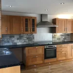 Rent 3 bedroom flat in East Midlands