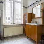 Rent a room of 210 m² in brussels