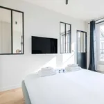 Rent 1 bedroom apartment of 380 m² in Paris