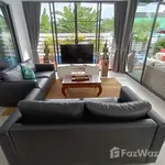 Rent 3 bedroom house of 130 m² in Phuket