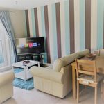 Rent 2 bedroom flat of 700 m² in Basingstoke and Deane