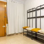 Rent a room of 100 m² in barcelona