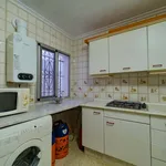 Rent a room of 100 m² in Sevilla