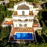 ESPACIOSA VILLA EN DENIA