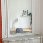 Appartement de 527 m² avec 3 chambre(s) en location à Paris