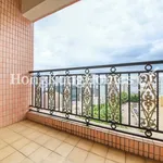 Rent 4 bedroom apartment of 151 m² in North Point Hill