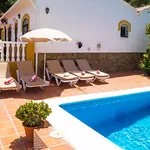 FANTÁSTICA VILLA EN NERJA