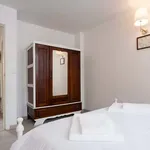 Rent 3 bedroom apartment in Lisboa