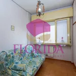 3-room flat viale Danimarca 8, Torvaianica - Centro, Pomezia