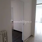 Rent 4 bedroom apartment of 80 m² in Como