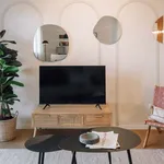 Rent 5 bedroom apartment of 104 m² in Lisboa