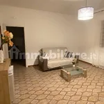 Rent 3 bedroom house of 90 m² in Bari