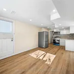 2 bedroom apartment of 990 sq. ft in Toronto (Hillcrest Village)